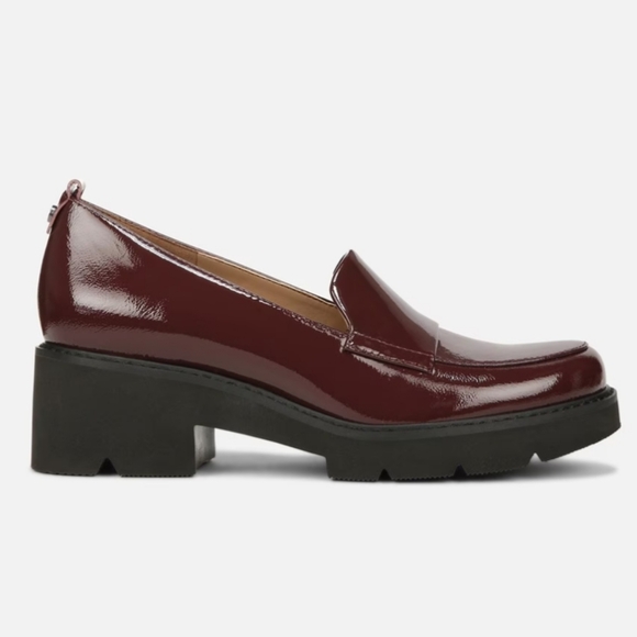 Naturalizer Darry Lug Sole Loafer - Picture 11 of 11